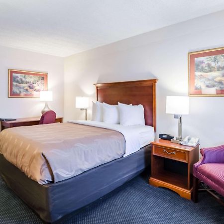 Quality Inn Lynchburg Near University Екстериор снимка