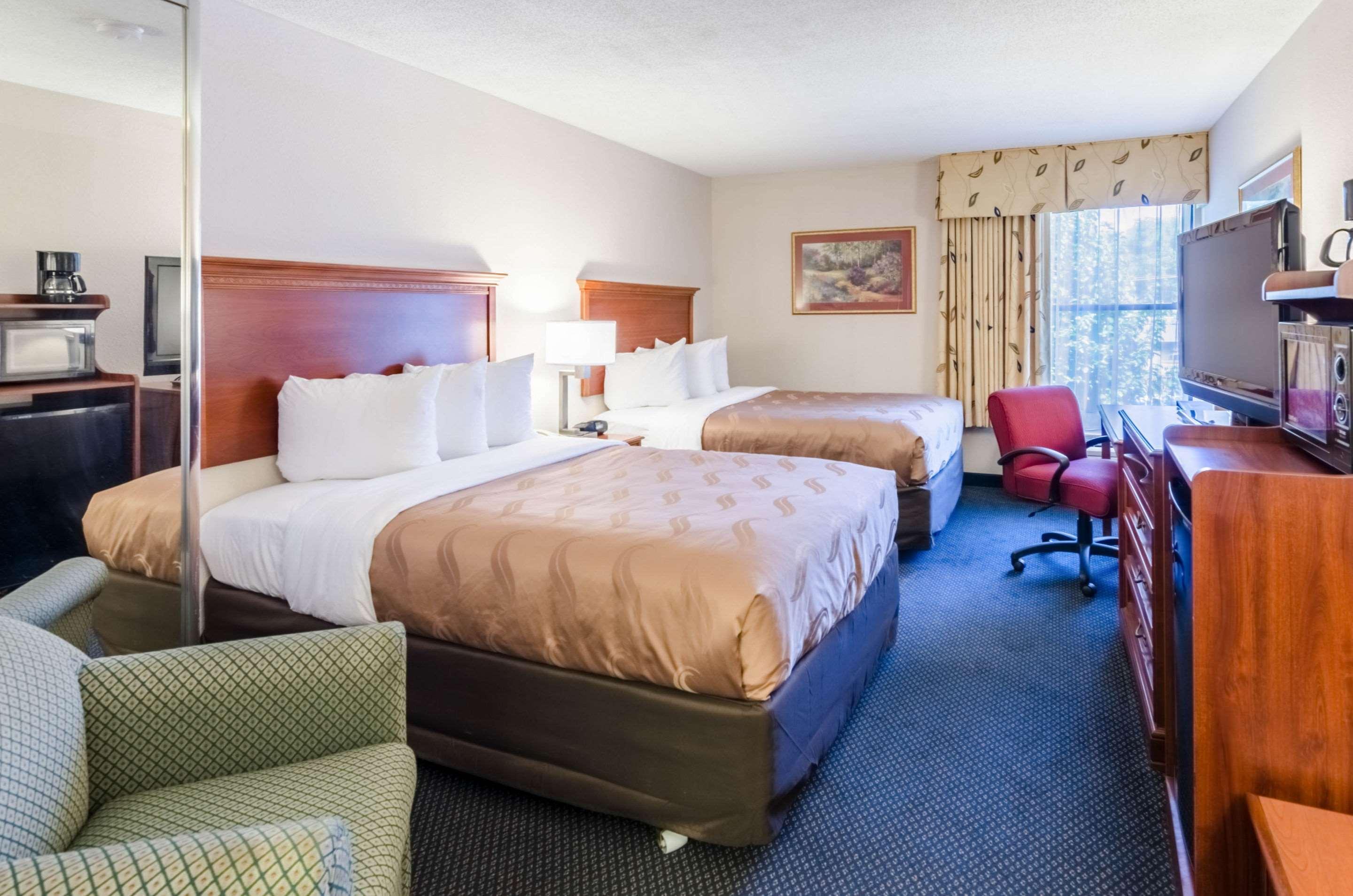 Quality Inn Lynchburg Near University Екстериор снимка