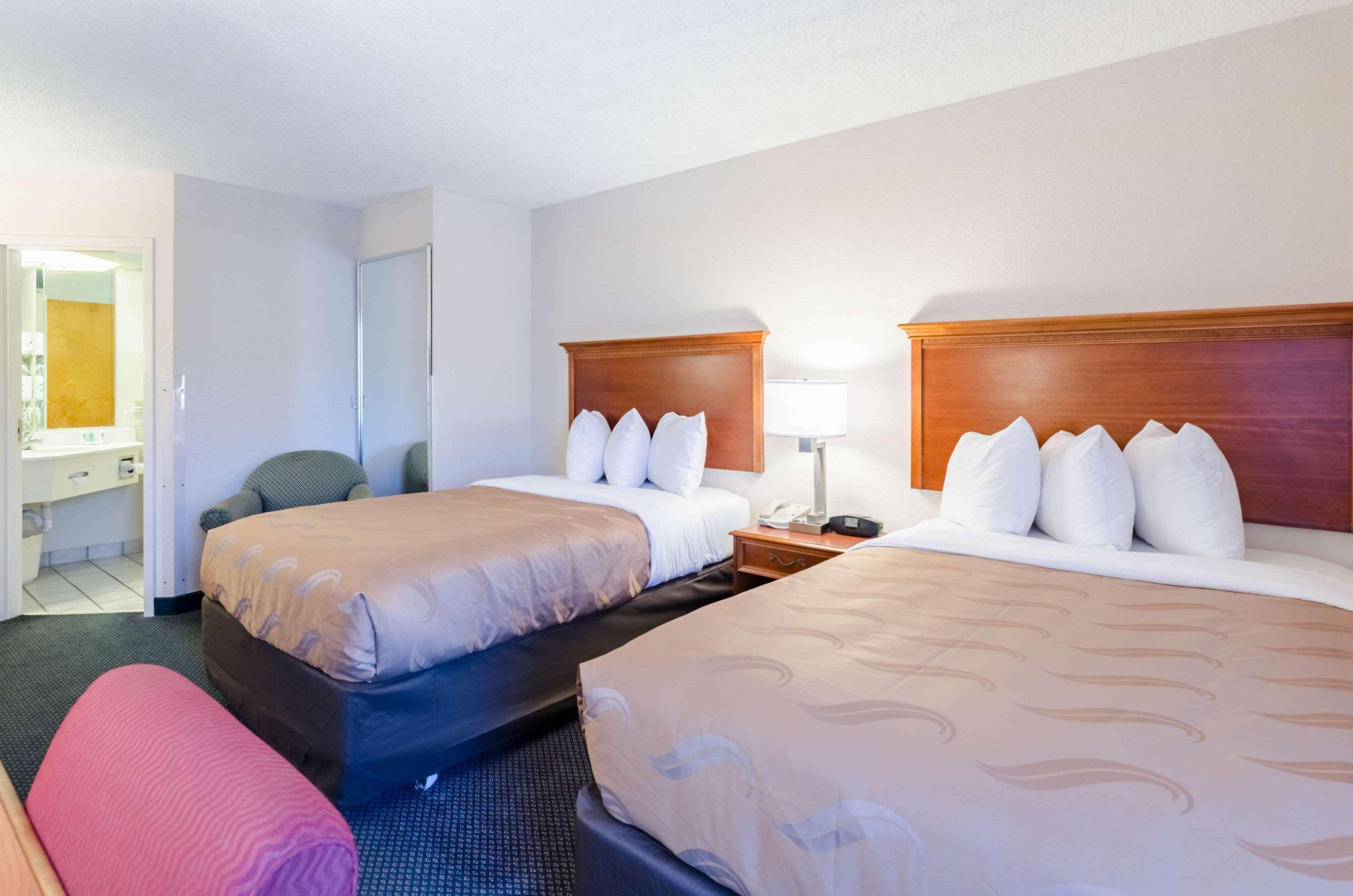 Quality Inn Lynchburg Near University Екстериор снимка